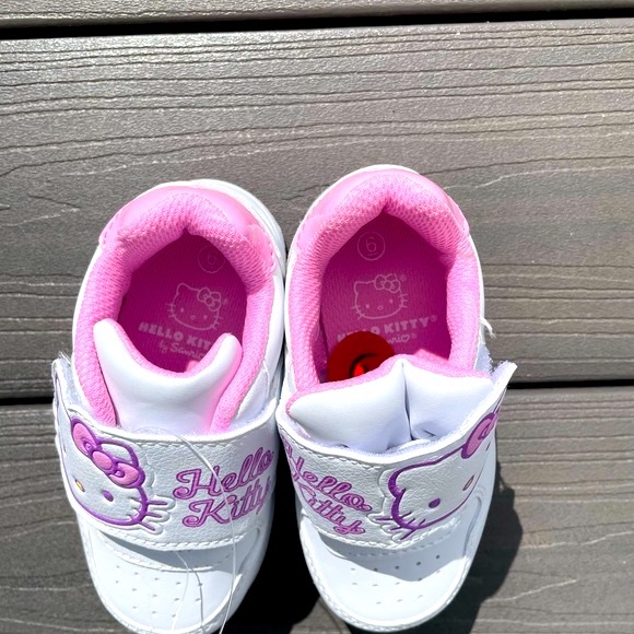 Hello Kitty White Velcro Kids Toddlers Sneakers Shoes Size 6, 7, 8, 12 - Picture 6 of 8